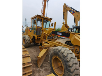 Grader CATERPILLAR 140K