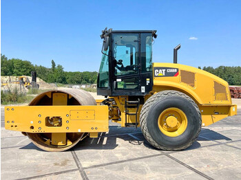 Roller CATERPILLAR CS66B