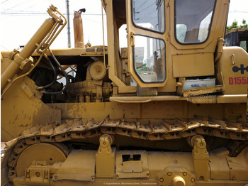 Bulldozer KOMATSU D155