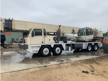 Mobile crane TEREX