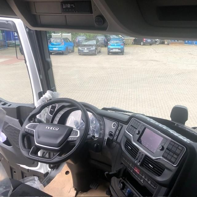 New Tractor unit Iveco AS440X49T/P ON S-Way 357 kW (485 PS), Automatik: picture 15