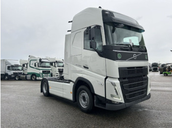 Tractor unit VOLVO FH13 500