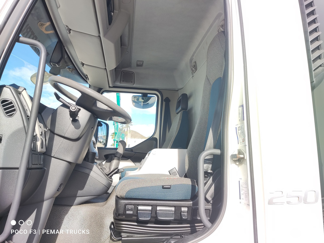 VOLVO FL 250 FRIGORIFICO 12T EURO 6 on lease VOLVO FL 250 FRIGORIFICO 12T EURO 6: picture 23